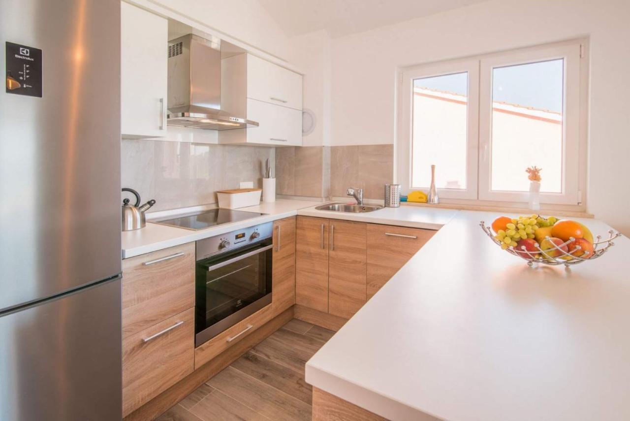 Apartman Zoe Vrbnik Extérieur photo