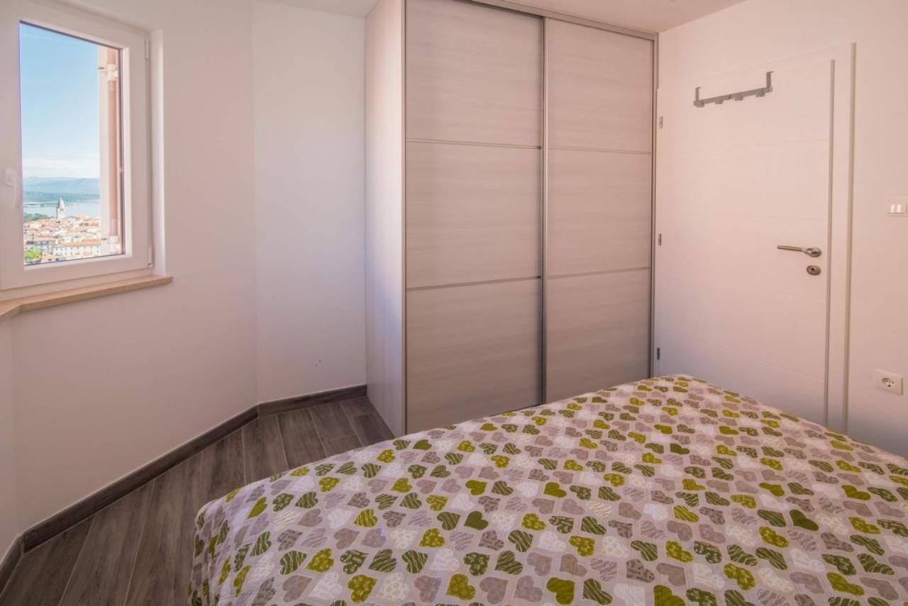 Apartman Zoe Vrbnik Extérieur photo