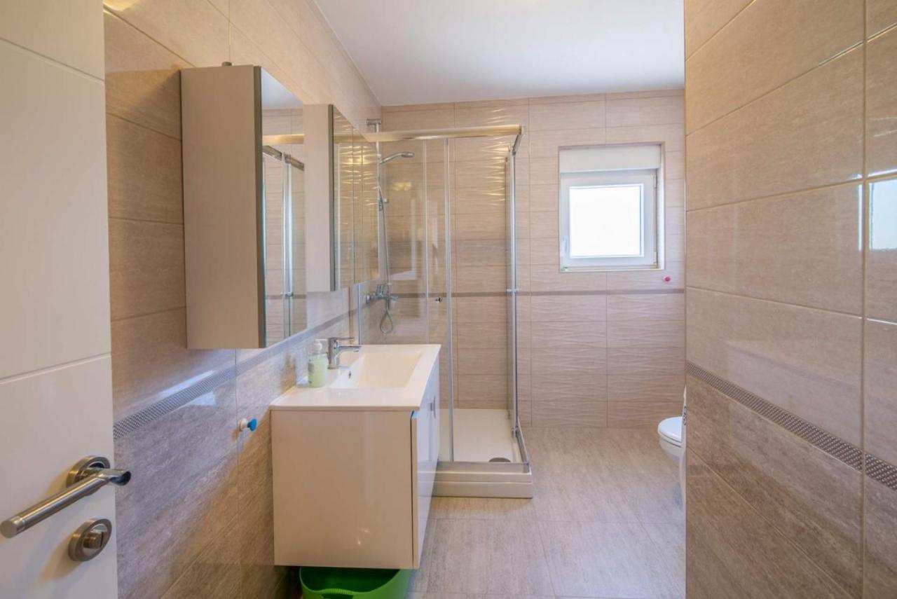 Apartman Zoe Vrbnik Extérieur photo